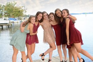 This fall, the SPHS homecoming dance will be on Oct. 19. Many girls have already found dresses for the exciting night. “I had an idea to see if they were on this app I had called Poshmark… I ended up finding a dress for half the price it used to be,” senior Miriam Moghtader said.