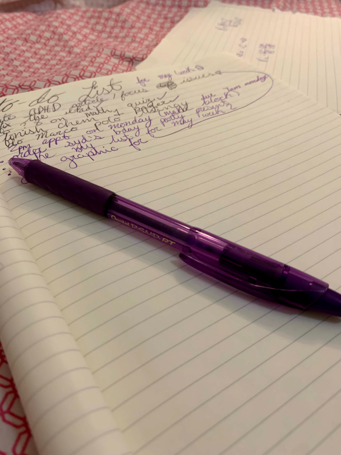 To-do lists are an important part of staying organized and stay focused during school work. 